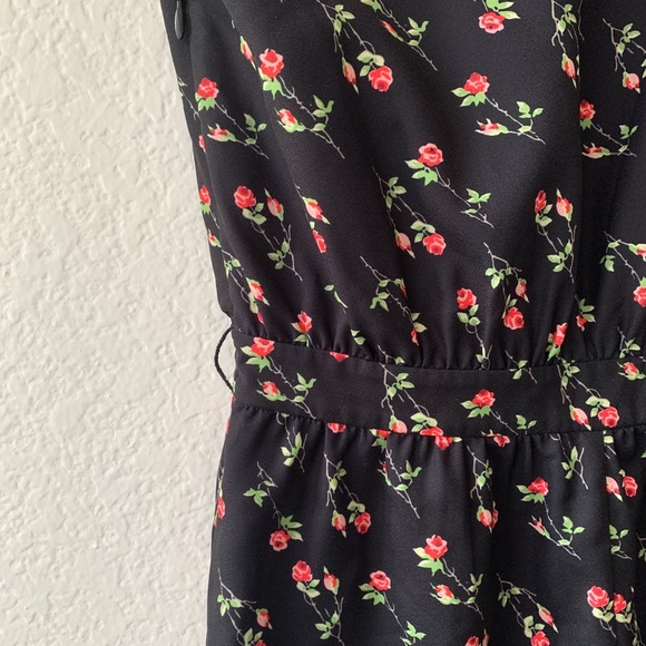 LPA Jumpsuit 76 Little Roses Black Floral - Picture 9 of 9